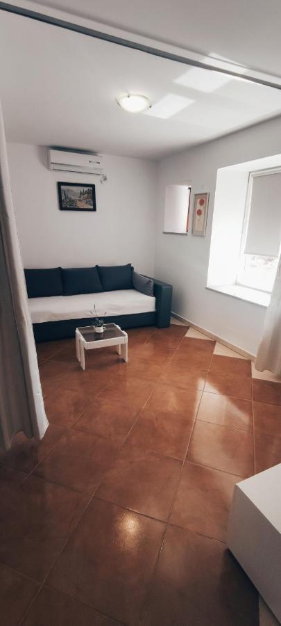 Apartmani Srsen Blace Buitenkant foto