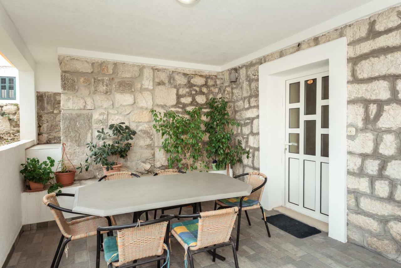 Apartmani Srsen Blace Buitenkant foto